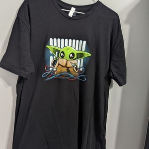 Electronic gaming baby Yoda teeturtle tshirt Xlarge